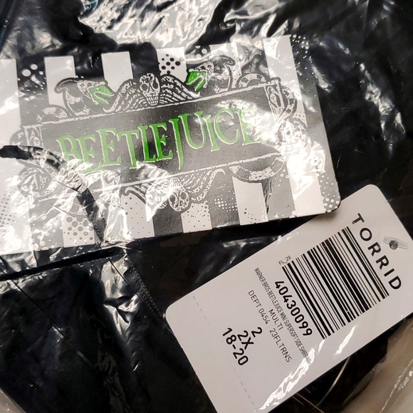 ❤️NWT VINTAGE TORRID SHEATH DRESS - BEETLEJUICE SHIRRED SUPER SOFT - HALLOWEEN - Picture 5 of 15